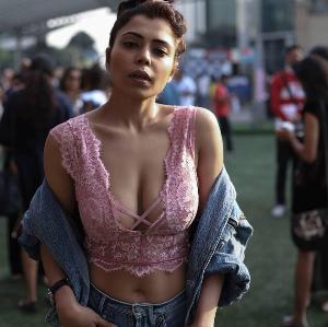 Farrah Kader Hot_70.jpg Farrah Kader Hot & Topless